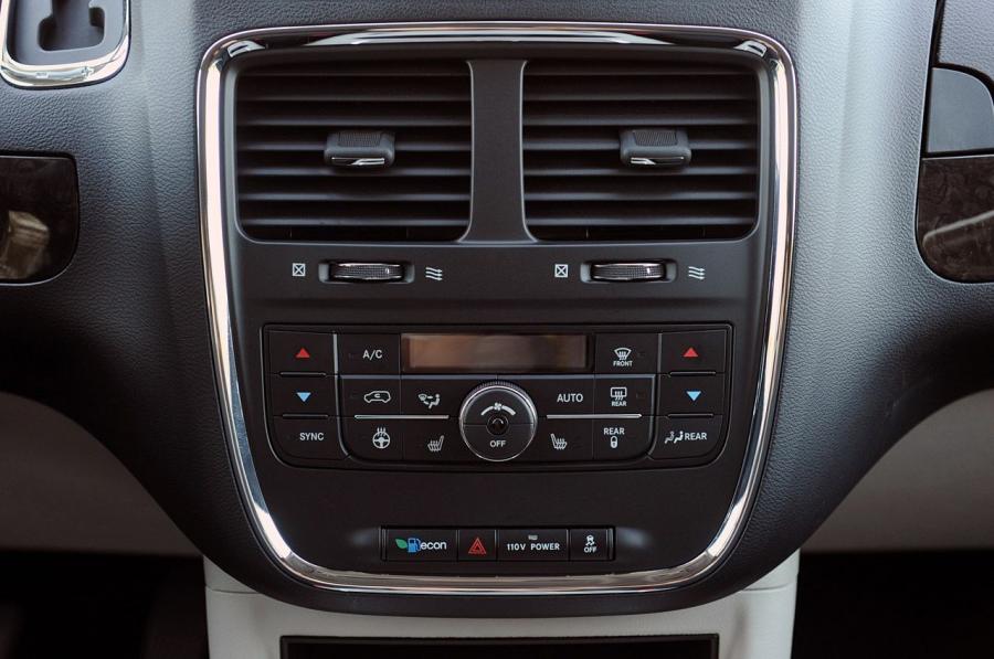  Dodge Grand Caravan 2011 года  (фото 23 из 83)